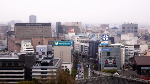 熊本城から見た熊本市中心部(2014年)